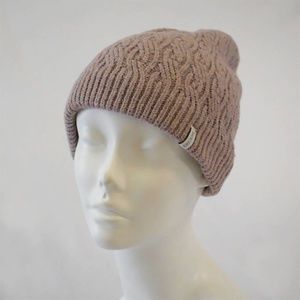 Isotoner Women's Knit Beanie and Gloves Set NWT